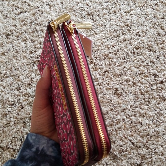 Michael Kors DBL GSSET Wristlet Jet Set Item - Picture 4 of 8